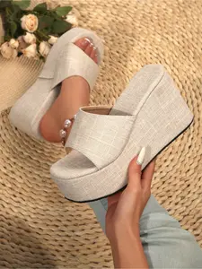 Leopard - Print Platform Slides | Wild Vibe Maxed, Shorties Instantly Turn into 9 - Head Figures!