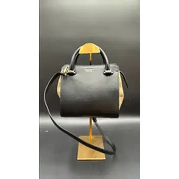 Pre-owned Leather Luxury Bags & Accessories Burberry Mini Banwell Tote Bag, Black/Canvas Date Code: CNSUPLEA5DON6084024R. Entrupy ID: 3R9CWGQ.