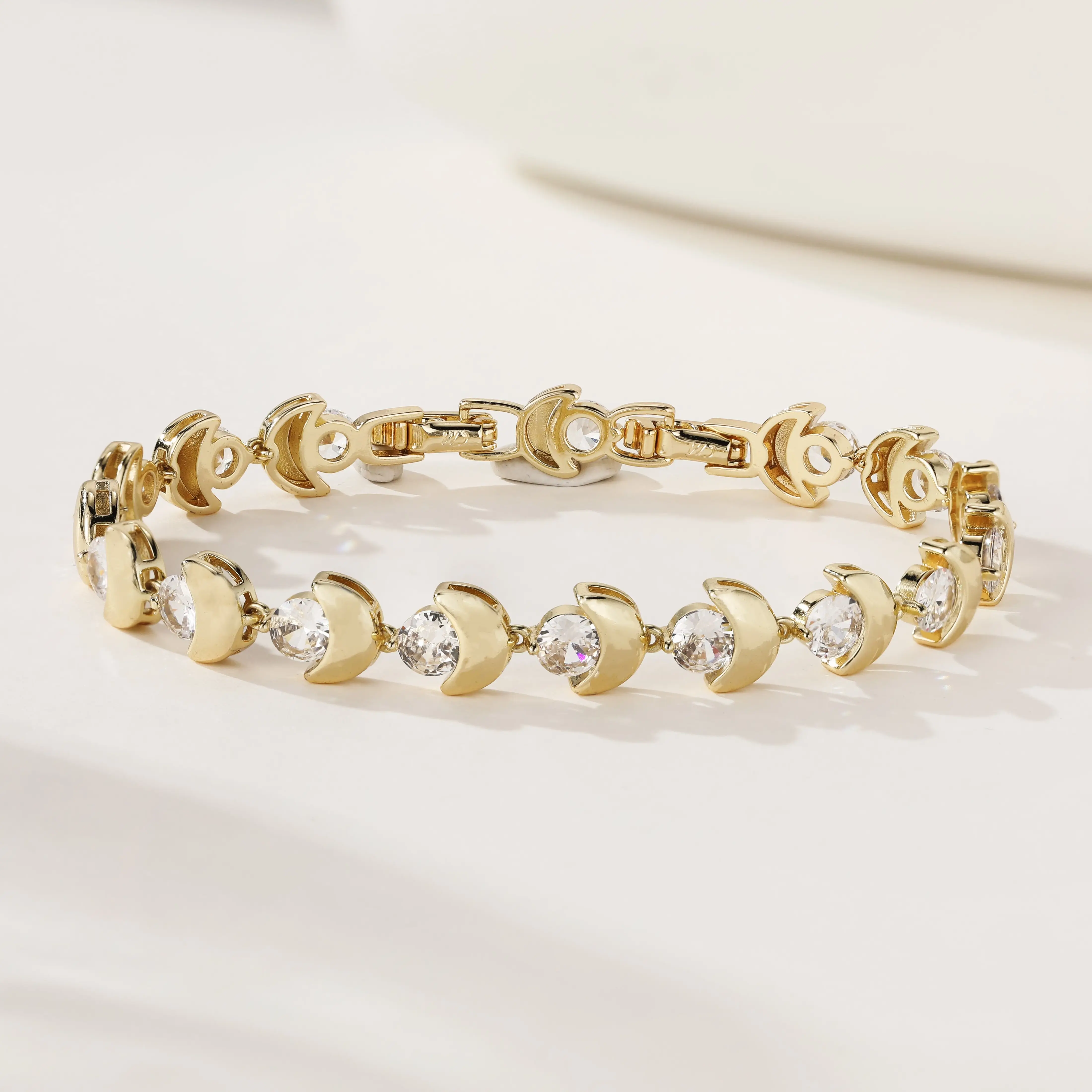 14K Gold Plated Crescent Moon Crystal Tennis Bracelet for Women, Crescent Moon Round Cubic Zirconia Link Bracelet, Classic Moon Clasp Bangle, Jewelry Gift for Birthday Anniversary Valentine's Day