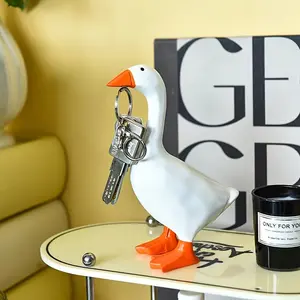 Large Goose Keychain Chain Home Decor Sculpture, Resin Duck Statue Desktop Decoration, Magnetic Tool Holder DIY Craft Animal Figurine, Keychain Pendant