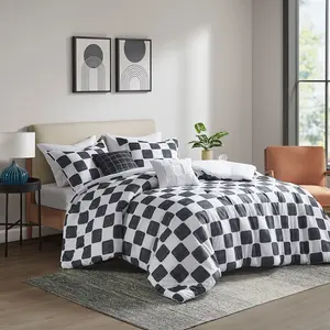 Intelligent Design ID10-2321 90 x 90 x 1 in. Miley Checkered Comforter Set, Black & White - Full & Queen Size