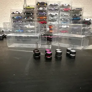 Set of 4 clear diecast protector/display case