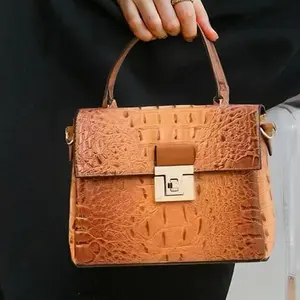 E67-New women's crocodile pattern small square bag crossbody bag high quality handbag