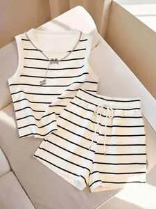 Women’s sleeveless striped tank top and shorts set, relaxed sporty style, loose casual fit, suitable for home, office, outdoor walks, picnics, and everyday commuting; two-piece set