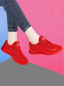 Ladies' casual sports shoes, made of lightweight and comfortable material, with a thick sole pattern for stable grip, and a heel loop design for easy on and off. Ideal for daily commuting and light sports wear