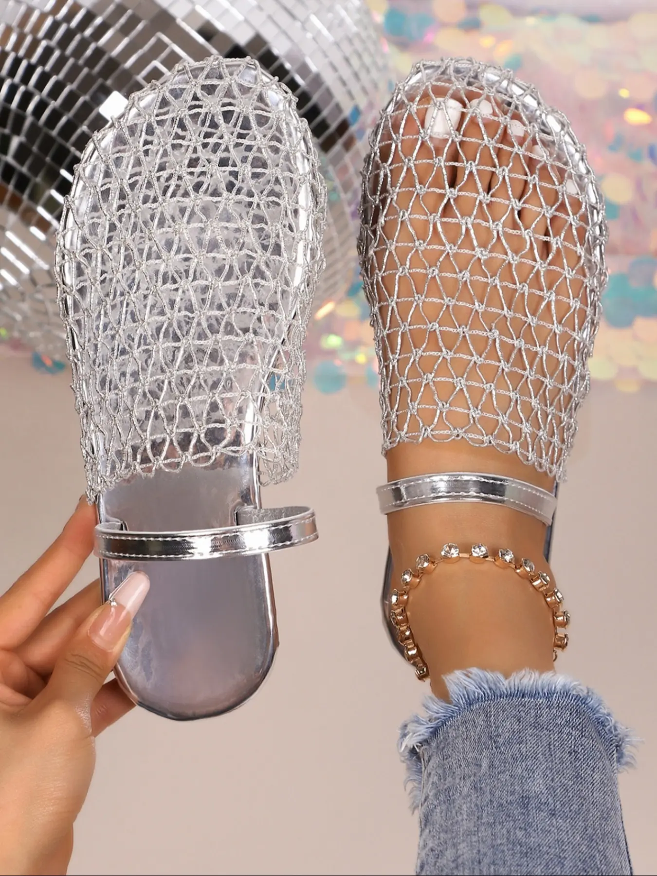 Women's Summer Fishnet Woven Cutout Roman Sandals, Flat Round-Toe Slide Sandals in Large Sizes for Casual Outdoor Wear