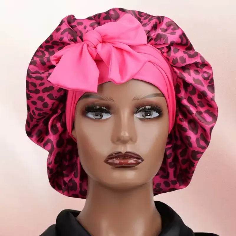 PINK BONNET