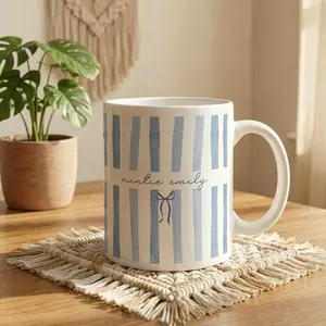 Pls [note] Custom "Auntie + Name" Mug Pregnancy Announcement Gift 11oz & 15oz Sizes Personalized New Aunt Coffee Cup Retro Stripe Baby Reveal Gift Idea