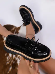 Women's Fashion Loafers, High-End Glossy Finish, Thick Sole Gear Shoe Design, Anti-Slip, Versatile Style, Soft Retro British or Sweet Cool Look