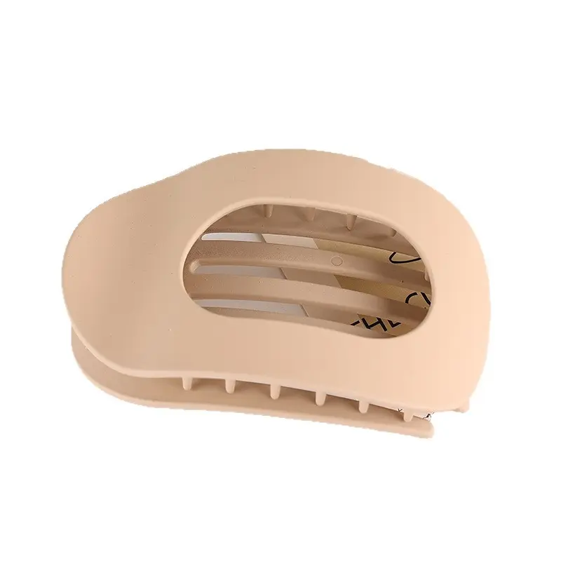 Elliptical hair clip   frosted beige