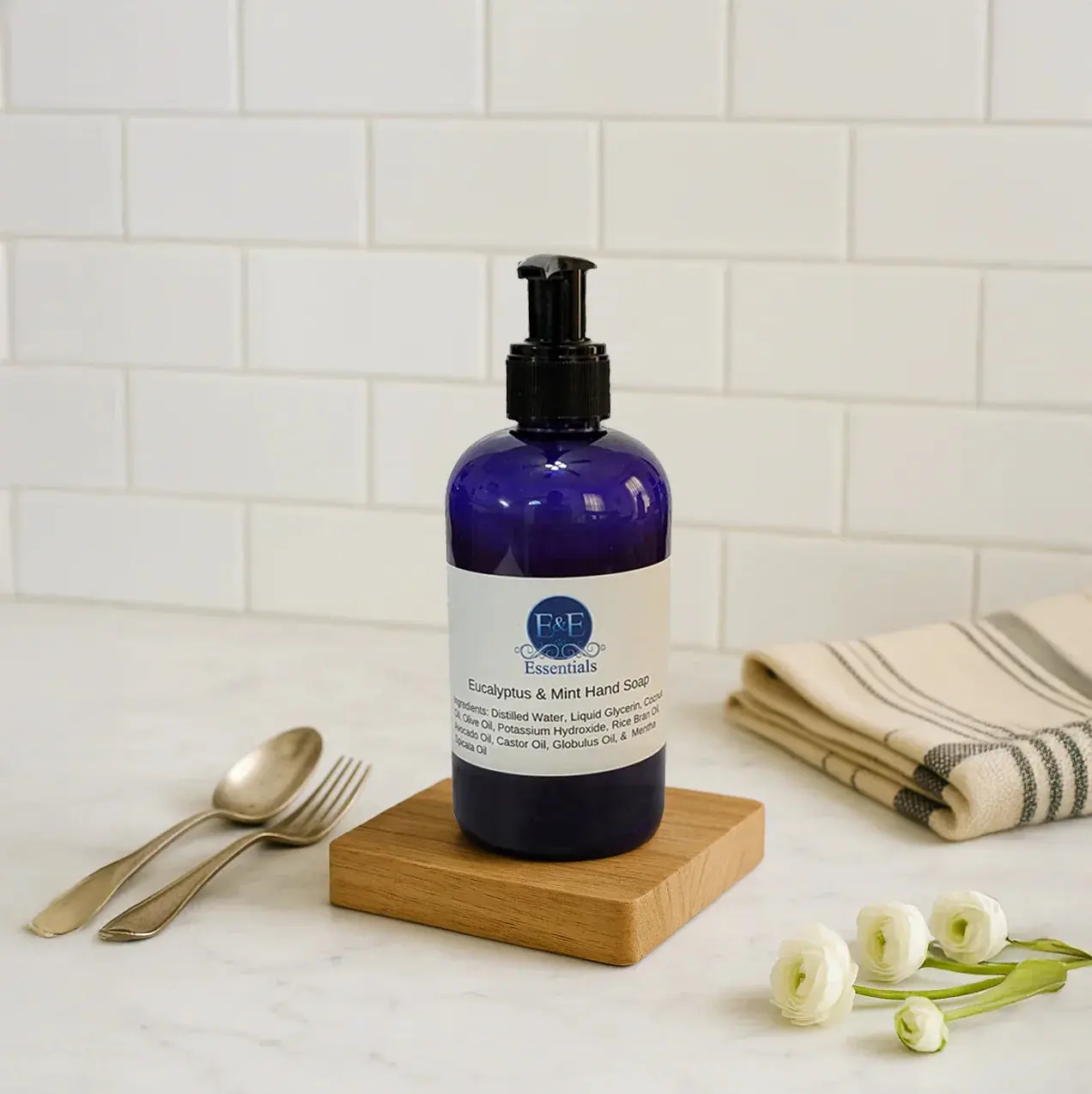 E & E Essentials Eucalyptus & Mint Hand Soap - Natural Germ Fighter & Everyday Essential for Soft Hydrated Skin - Scented