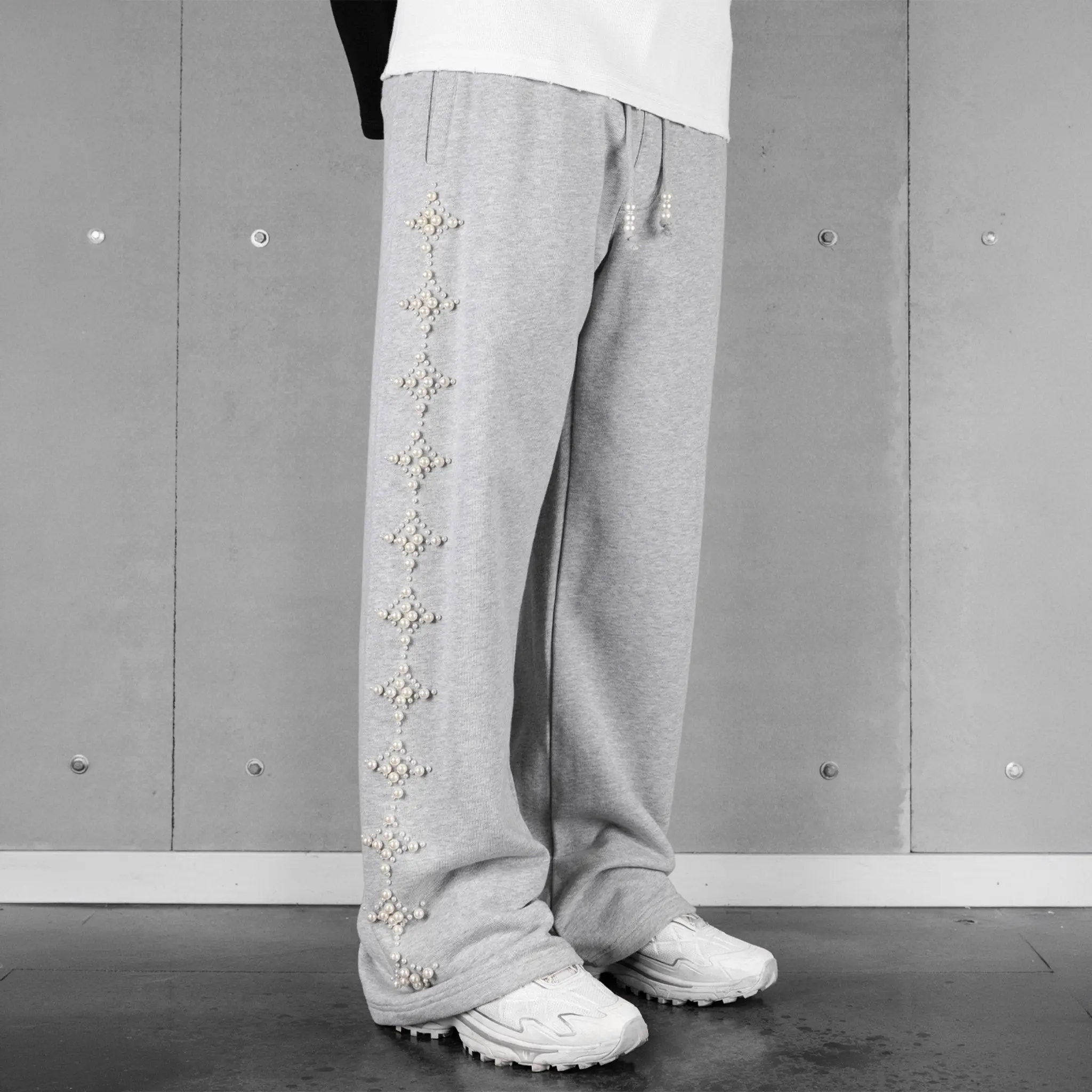 Commons Pearled Star Sweatpant Heather Grey