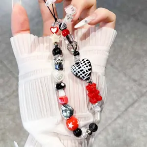 Heart Graffiti Bear Phone Case Strap, Adjustable Phone Strap, Crossbody Earphone Holder Keychain Bag Charm, Cell Phone Charm, Fashion Accessory for Phones, Phone Accessories