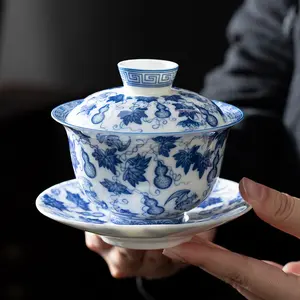 Covered bowl with hand-painted blue and white porcelain fortune motif, single high-end ceramic underglaze tea cup for traditional tea brewing