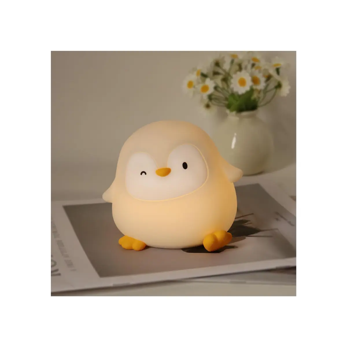 Rytinazzz Silicone Night Light for Kids, 50H Long Battery Penguin Lamp, Gift for Kids, Rechargeable Tap Control, Soft Dimmable Bedside Light with Timer