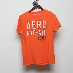 Vintage Y2K Aéropostale "AERO NYC-ATH 1987" T-Shirt - M