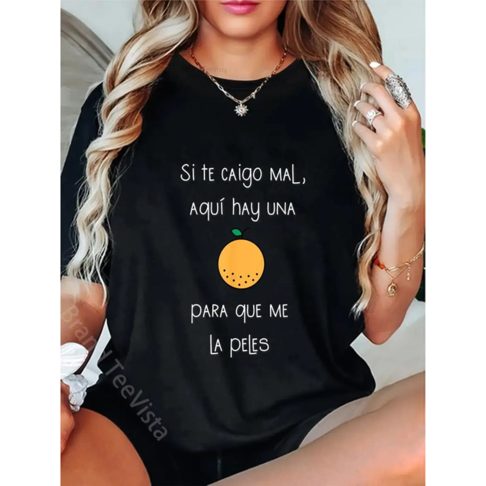 Women's Oversized Graphic Tshirt in 100% Cotton Fabric, Casual Streetwear Piece with a Funny Spanish Quote Print for Latinas, Printed, Basic
