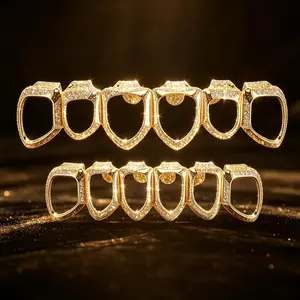 Hip Hop Open Face Teeth Grillz Set, Shiny Golden Tone Top & Bottom, Removable & Moldable, Perfect for Parties, Cosplay & Streetwear, A Bold Statement Accessory to Elevate Your Look Instantly