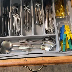 【SUHOPE】【Holiday Deal】Silverware Organizer Expandable Kitchen Utensil Drawer Organizer with 9 Compartment Large Cutlery Organizer Tray for Forks Knives 13" - 22"W ,14.5" - 19"L