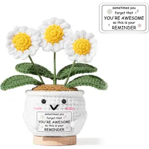 Handmade Crochet Daisy Flower Plush White Yarn Knitted Potted Plant Doll Cute Amigurumi Floral Decor Aesthetic Desk Ornament Gift for Home Office Room Display Shopping Mall Decoration