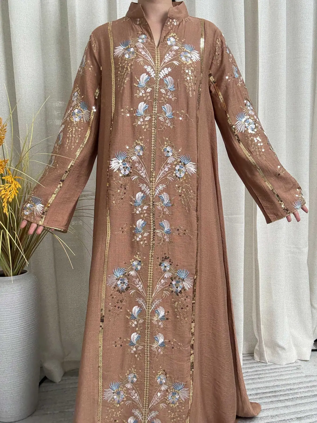 Elegant Muslim Abaya Dress for Women, Long Sleeve Woven Fabric, Loose-Fitting Islamic Clothing, All Seasons Wearable