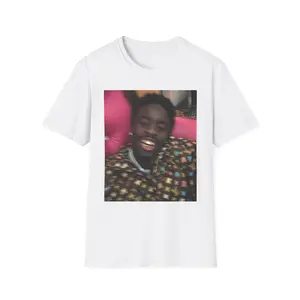 Kai Cenat, gold teeth T-shirt