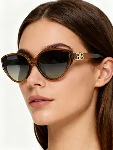 Triangle Cat Eye Sunglasses UV Protection Retro Fashion Glasses, Unique Cat Eye Frame Trendy Eyewear for Casual Street Style