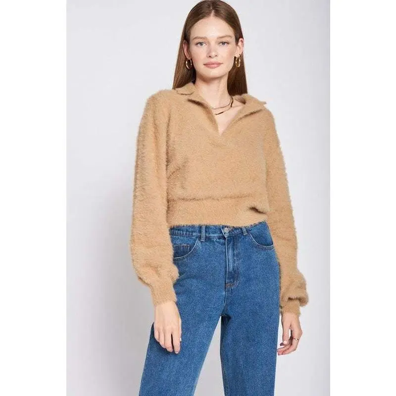 V NECK FUZZY CROPPED SWEATER