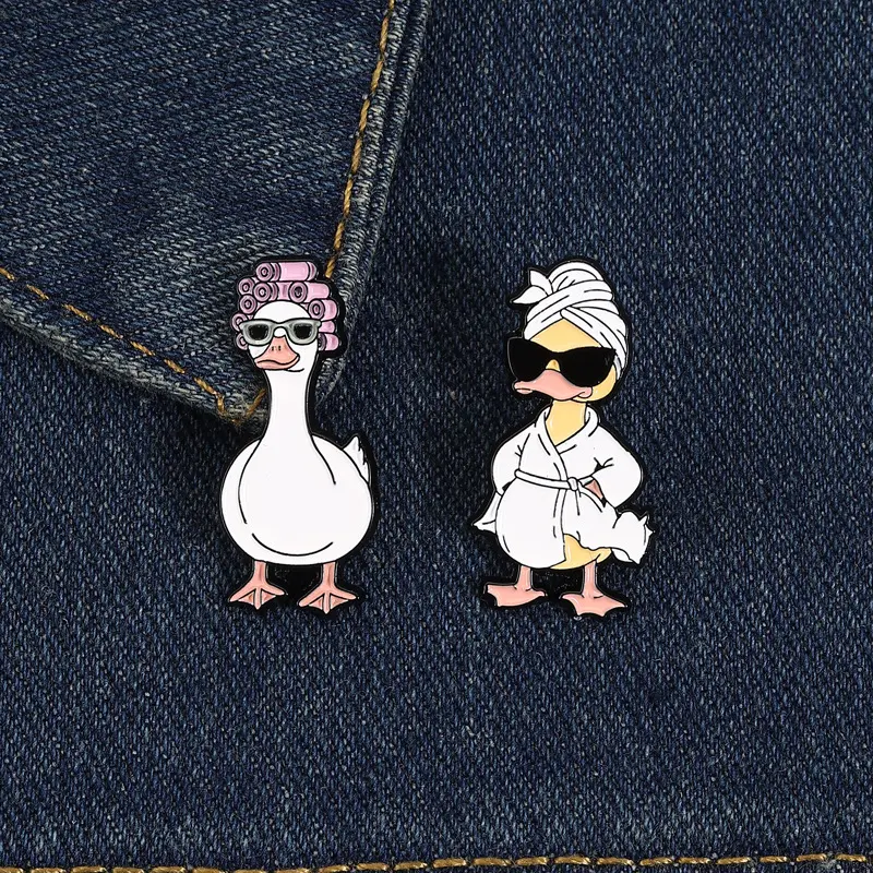 2 Pcs Funny Duck Brooch Set | Premium Alloy Enamel Pins for Bags & Clothes | Cute Animal Badge Gift
