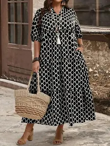 [Plus Size] All Over Print Notched Neck Dress, Casual Fashion Half Sleeve for Daily Outdoor Wear, Women's Plus Clothing, Pocket, Elegant, Formal, Versatile, Comfort, Style, Outfit, Essential, Trendy, Chic