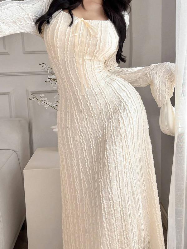 Elegant Women's Knitted Dress, French Style Waist Cinching, Square Neck Bow Tie Flare Sleeves, Slim Fit Party Dress