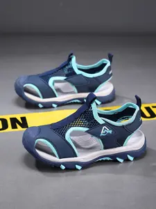 Boys' Closed-Toe Anti-Tip Sandals, Summer Soft Sole Beach Shoes, Adjustable Rotating Buckle, Comfortable Medium-Large Size Footwear