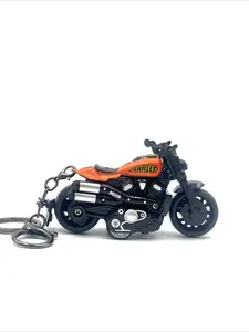 Personalized alloy Harley-Davidson racing motorcycle keychains, car key chains, bag pendants, small gifts for men, cool accessories
