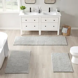 Chic Plume Feather Touch Bath Rug - Reversible Comfort for Stylish Bathrooms
