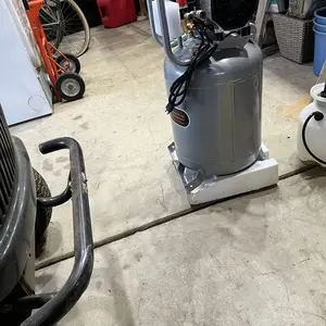 VEVOR 13 Gallon Air Compressor, 2HP 4.6 SCFM@90PSI Oil Free Air Compressor Tank, 66dB Ultra-Quiet Compressor for Tire Inflation, Auto Repair, Woodwork Nailing, Spray Painting (125PSI Max Pressure)