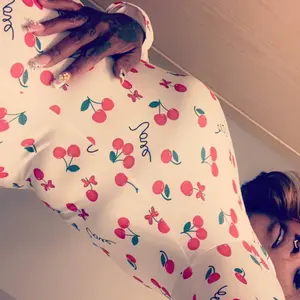 Women's Cherry Berries & Letter Print Button Front Onesie, Sexy Casual Long Sleeve V Neck Fashion Sleepwear for All Seasons, Nightwear, Pajama Set, Soft Comfortable Loungewear for Women, Lady Homewear, Pjs, Pajama