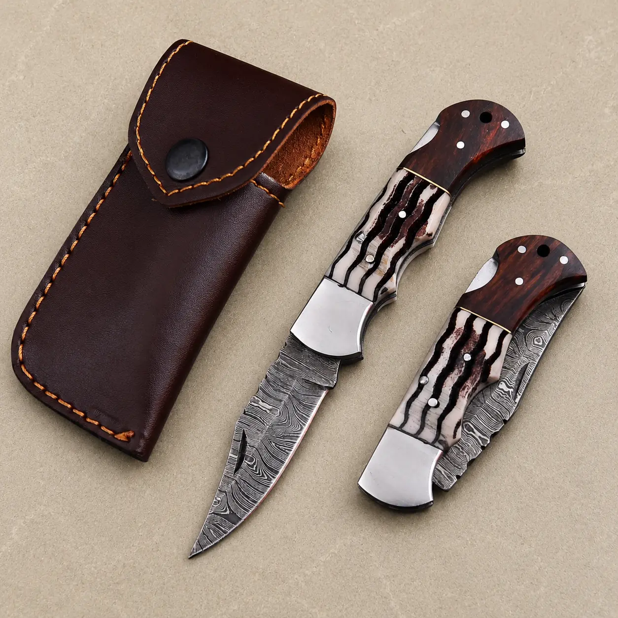 Damascus Folding Knife - Handcrafted Outdoor Folding Tool, Rosewood & Horn Handle Portable Knife, Everyday Carry with Custom Engraving, Leather Sheath & Display Functionality