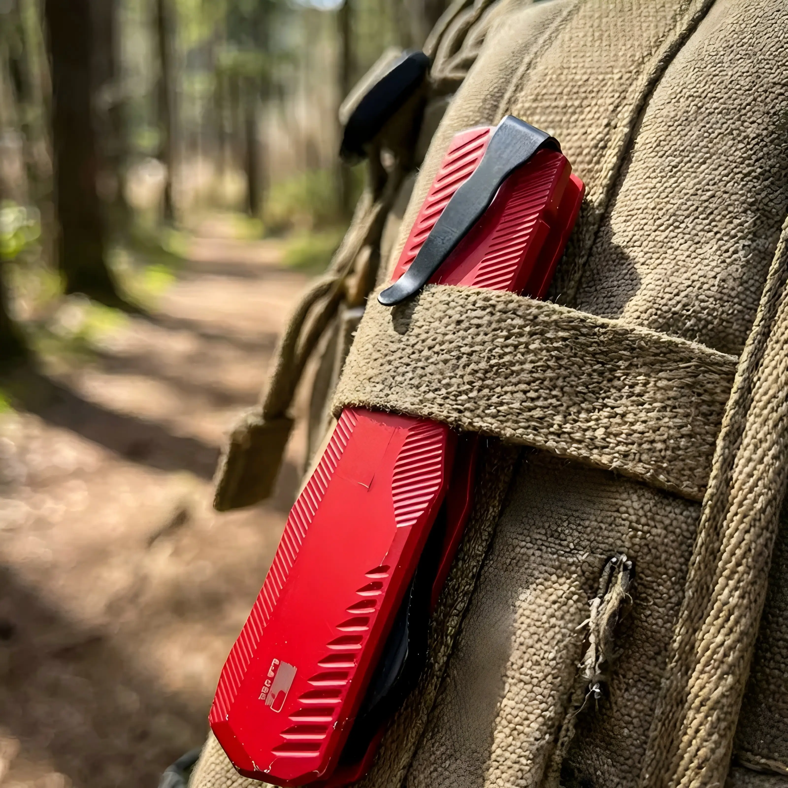 Mini EDC Pocket Tool – Compact & Lightweight with Anti-Slip Handle for Outdoor Adventures, Hiking, Fishing & Everyday Tasks
