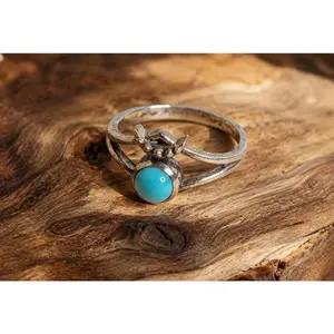 Kingman Turquoise Ornate Sterling Silver Ring Size 5