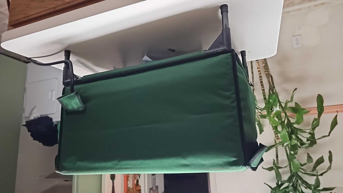 Item: Green, S(16.1*16.5*12.6in)