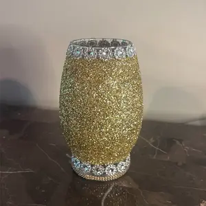 Centerpiece vase