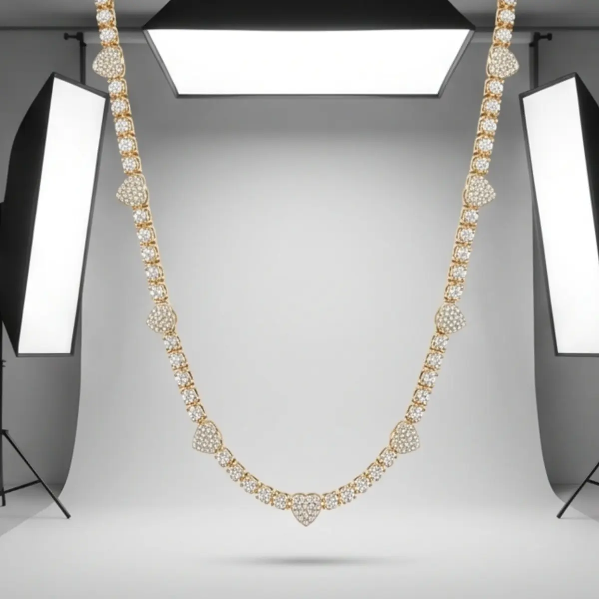 Heart-shaped Hip-hop Cuban Chain Necklace, Suitable for Daily And Formal Occasions. Gifts for Her, Birthday And Anniversary Fashion Accessory, Multi-functional Accessory, Rhinestone Embellishments, Exquisite Craftsmanship, Casual, Chain & Link, Elegant, F
