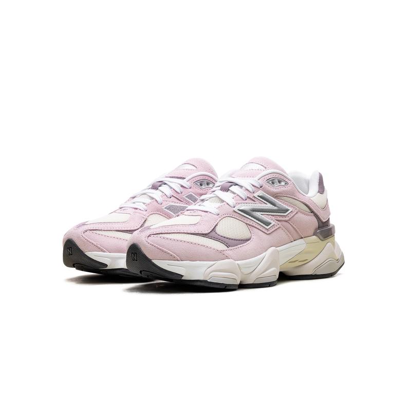 9060 GS "Pink White" GC9060BE