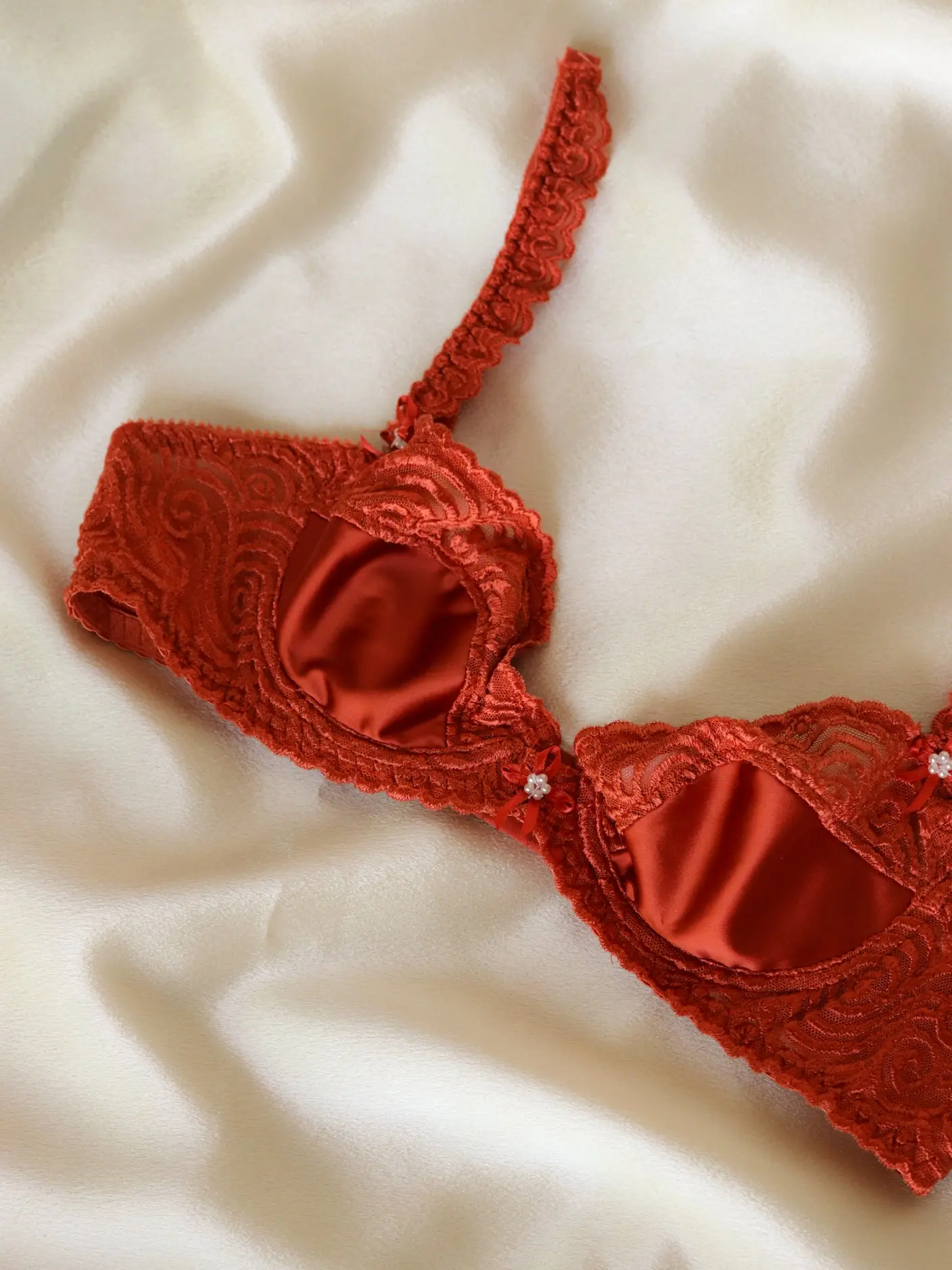 "HILLS OF FRANCE" '90s DESIGNER UNDERWIRE BRALETTE - (32B/34A/30C)