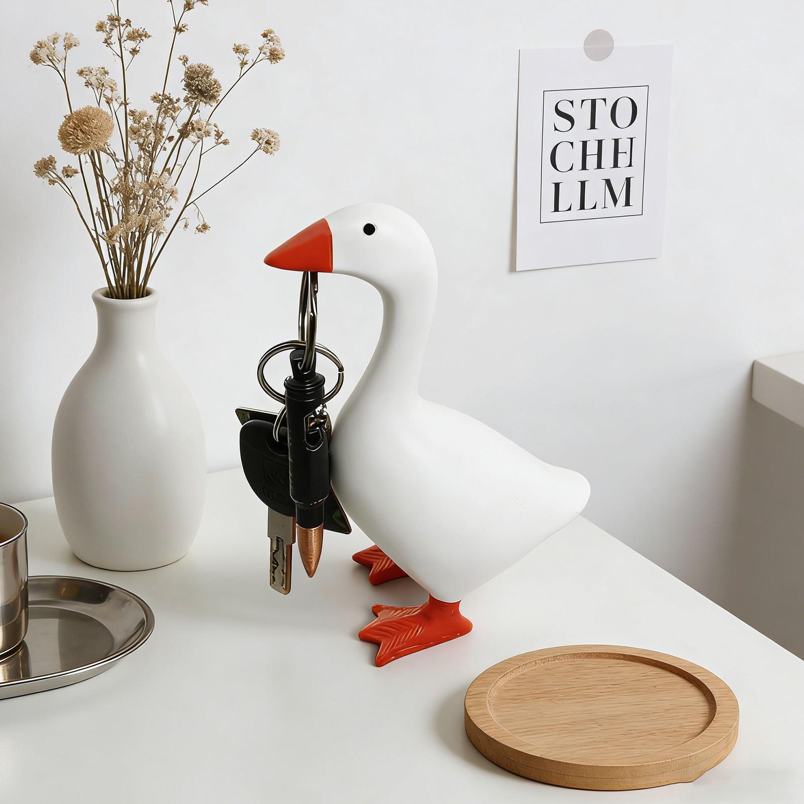 2.Cute Goose Magnetic Key Holder, Kawaii Room Office Desk Decor, Funny Bedroom Aesthetic Decorations, Unique Housewarming Gifts for Women Men, 1PCS