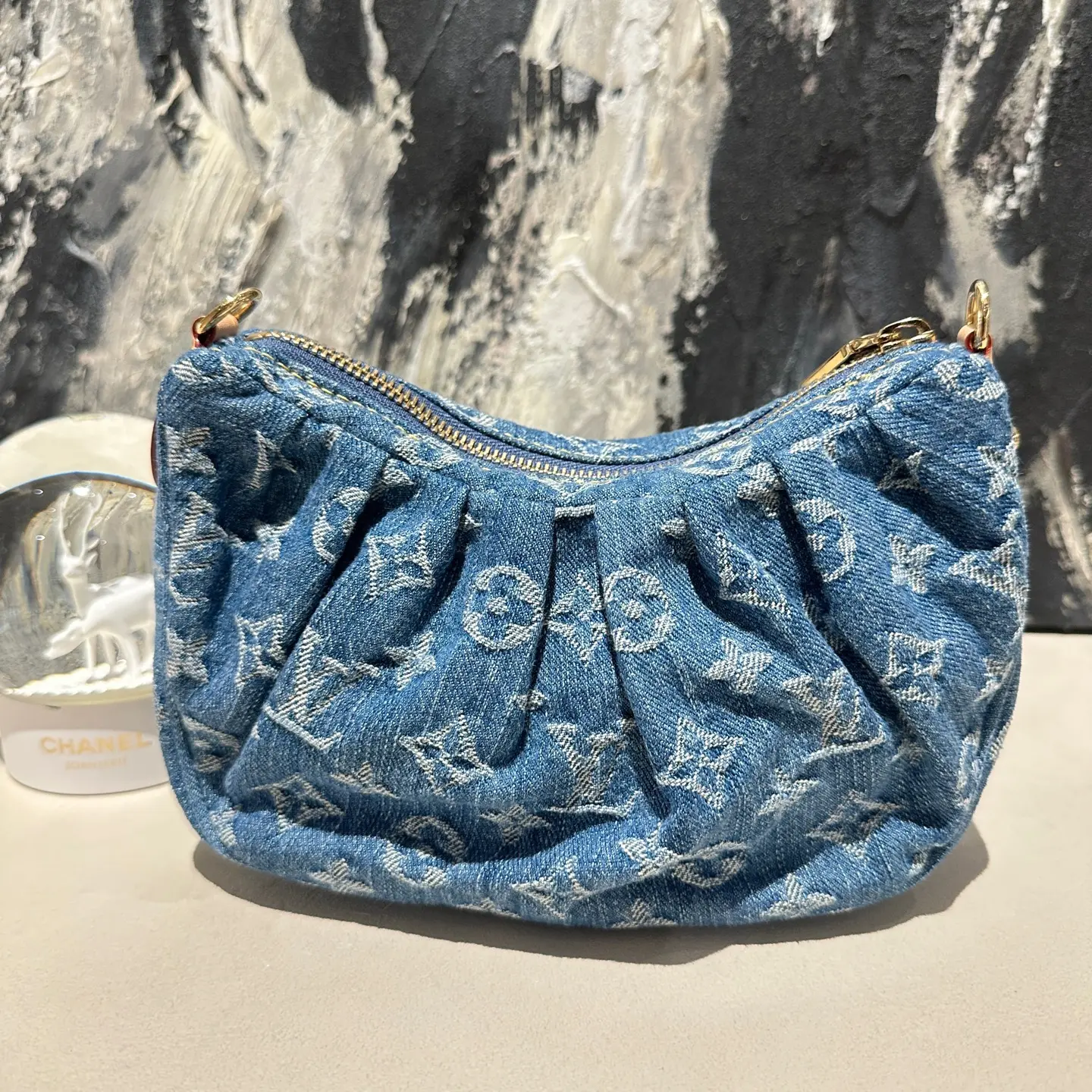 Pre-owned Louis Vuitton pleaty denim hobo bag