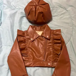 Leather jacket w Tam