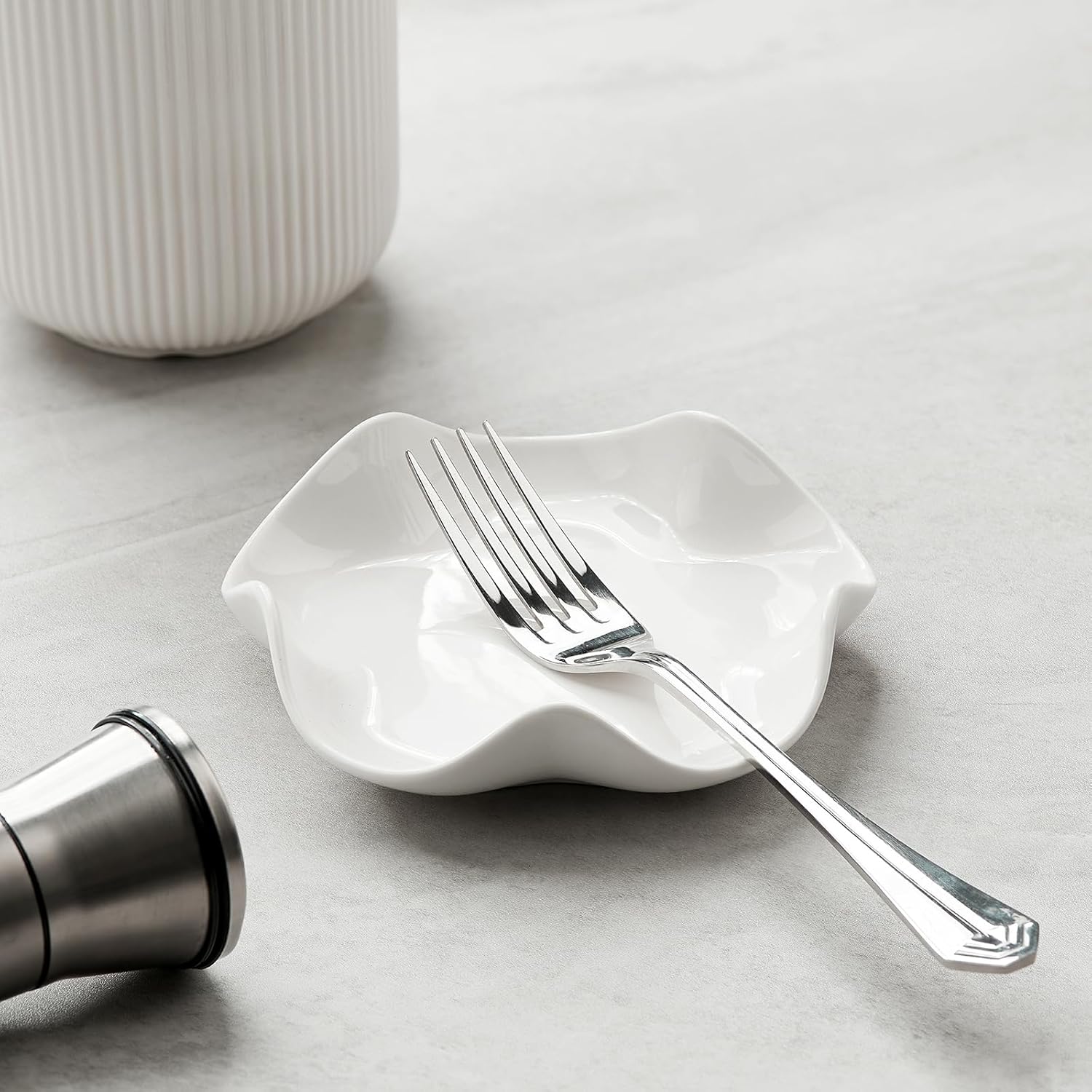 Ceramic Spoon Rest for Stove Top 5.3 Inch Heat Resistant Utensil tableware Holder for Kitchen Counter Easy Clean Coffee Spoon Rest Housewarming Gift