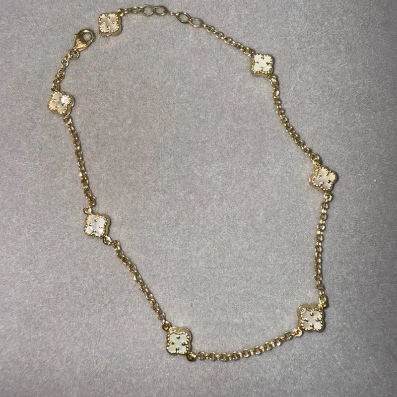 Floral Anklet - White with Floral Design