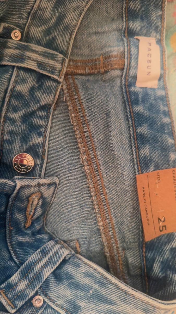 Item: MEDIUM INDIGO, 25